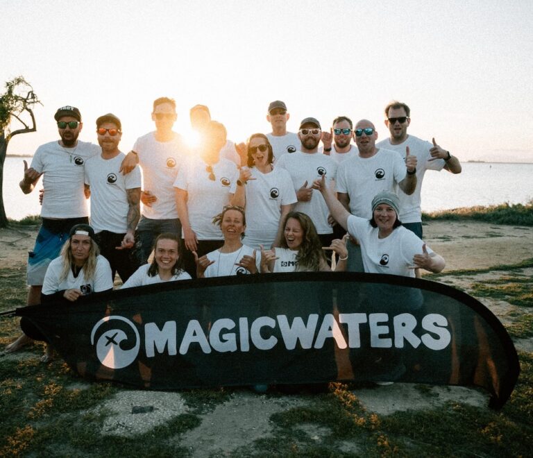 Kitesurfen Sizilien Lo Stagnone Gruppe Magicwaters Coole Leute Community Urlaub In Italien